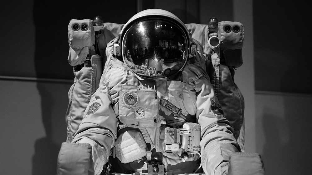 astronaut-cosmonaut-person-space-WEB