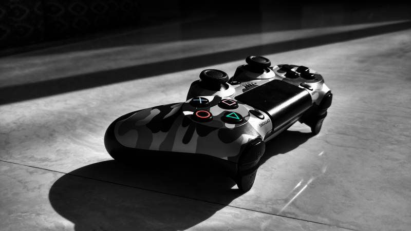 ps4-gaming-console-photography-black-white-1589767-pxhere.com