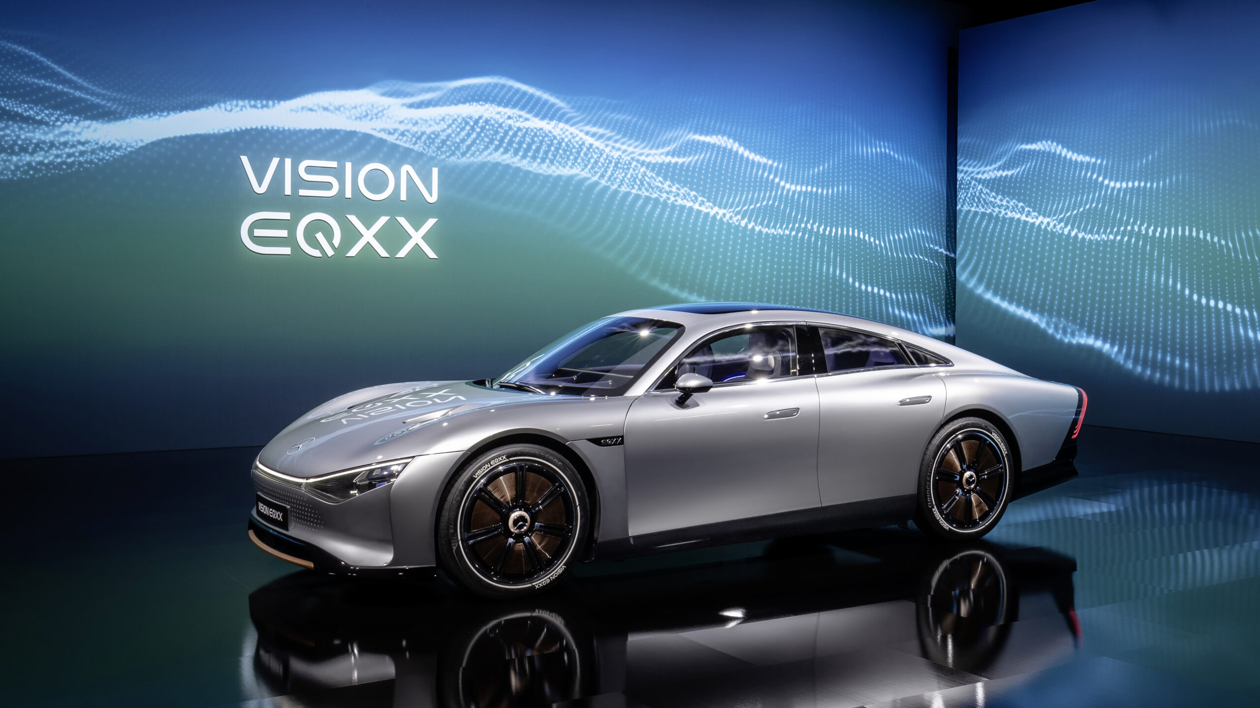 CES 2022: Mercedes-Benz Vision EQXX Takes EVs to a New Level